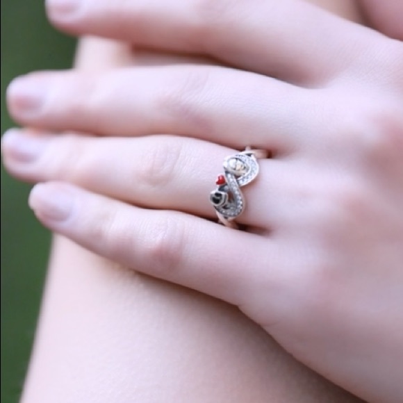 18k Diamond Nightmare Before Christmas Eternity Ring - Picture 12 of 15